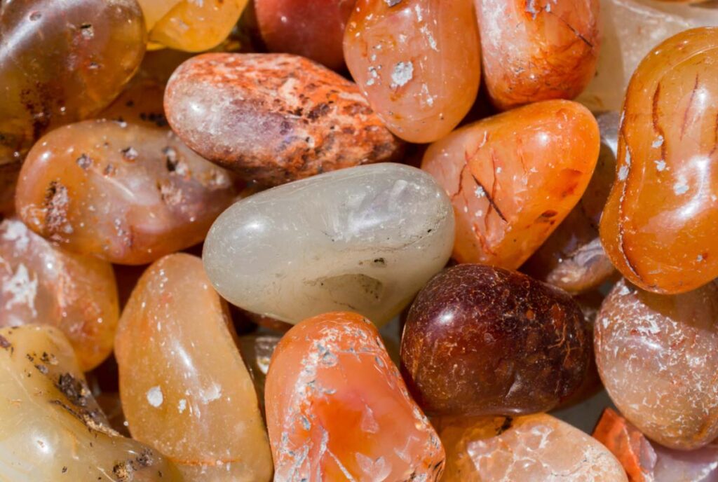 agate crystal helps with depression and grief