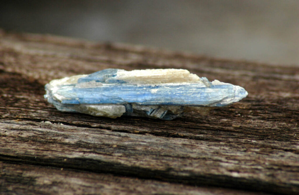 blue kyanite blue crystal for healing