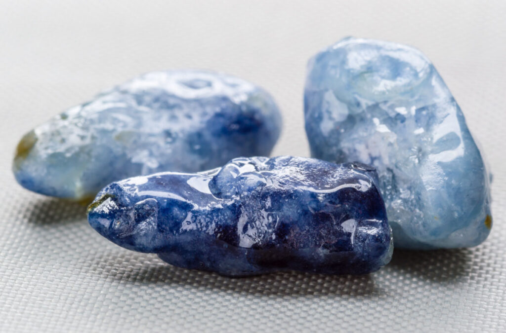 blue sapphire healing crystal