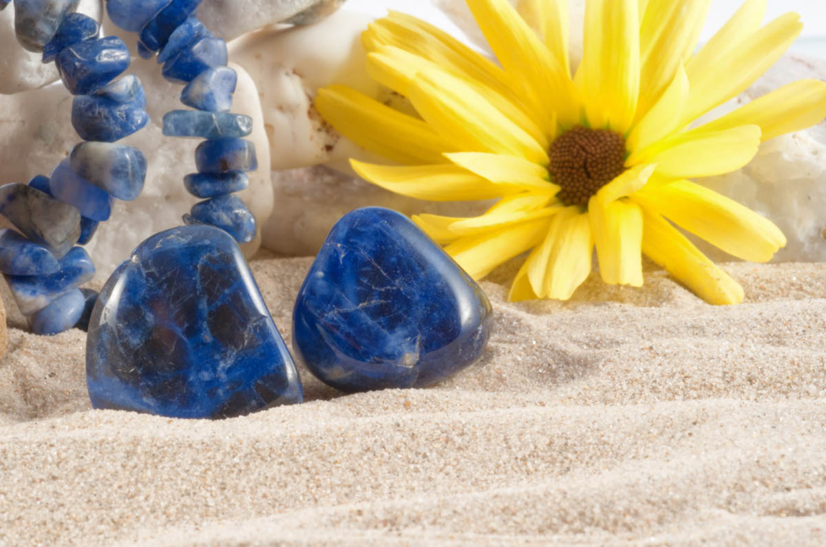 The Best Blue Crystals For Healing: A Complete Guide