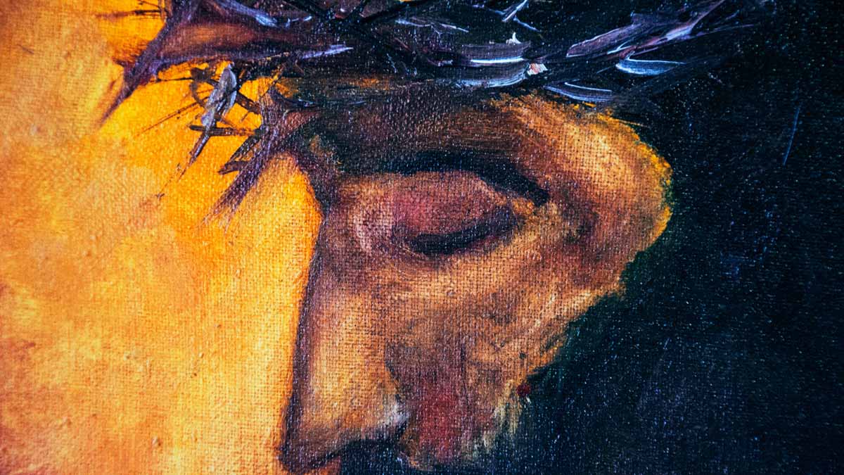 A rough close-up animation of Jesus wearing the crown of thorns.