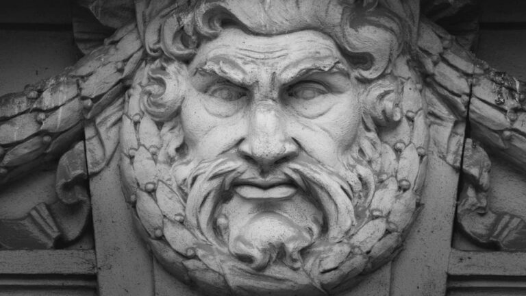 A statue of Zeus's head.